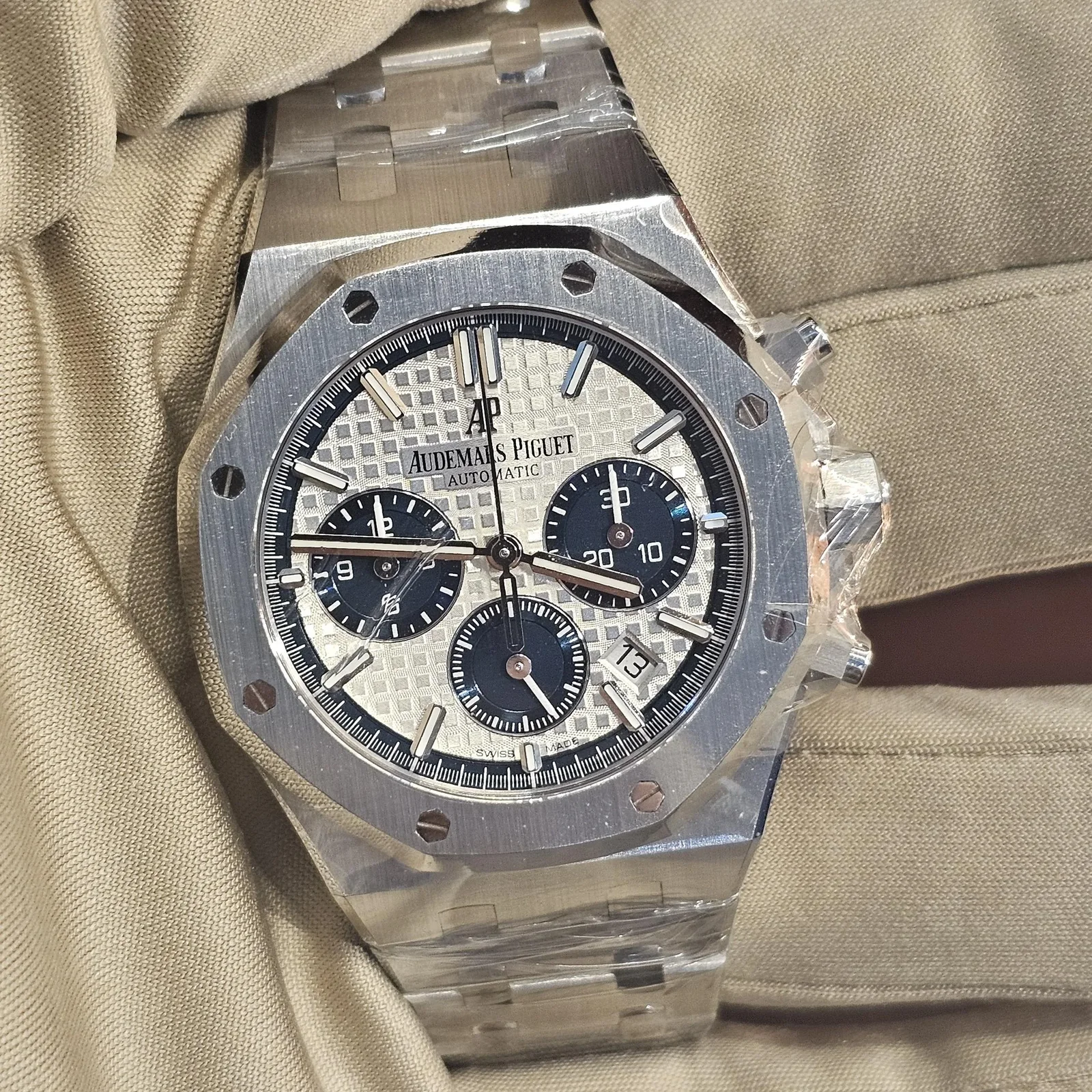 Royal Oak Chronograph 38 Stainless Steel / Silver
