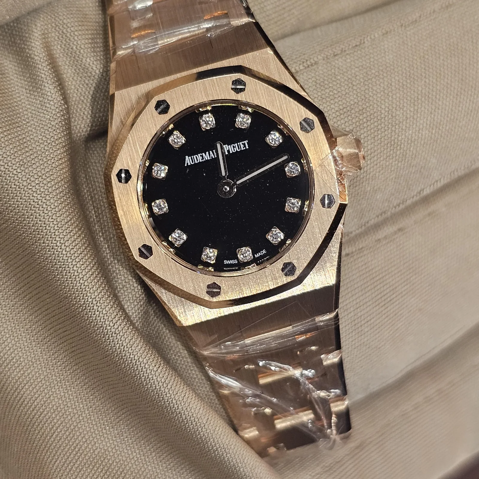 Royal Oak Mini Quartz Pink Gold / Onyx - Diamond