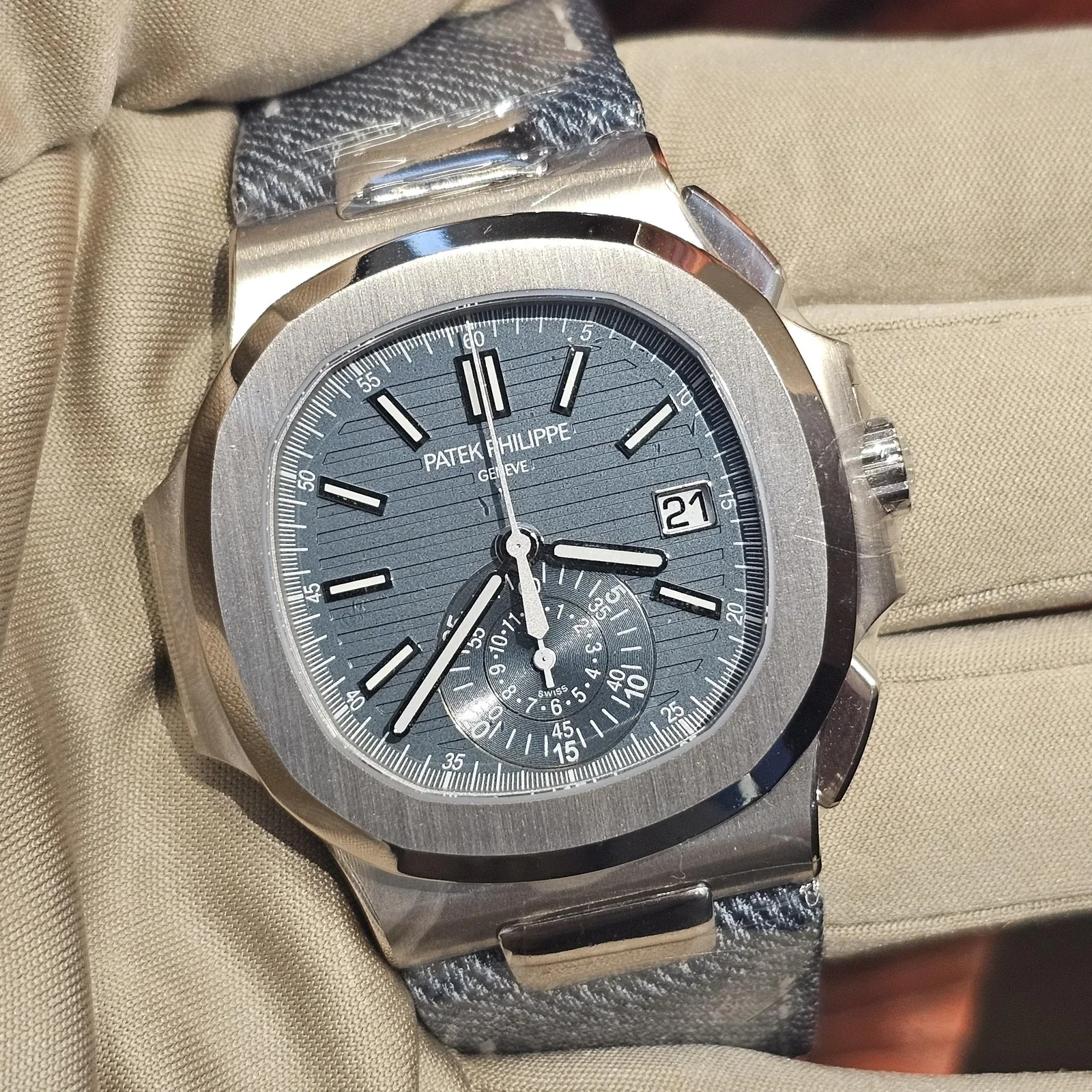 Nautilus 5980 White Gold / Black