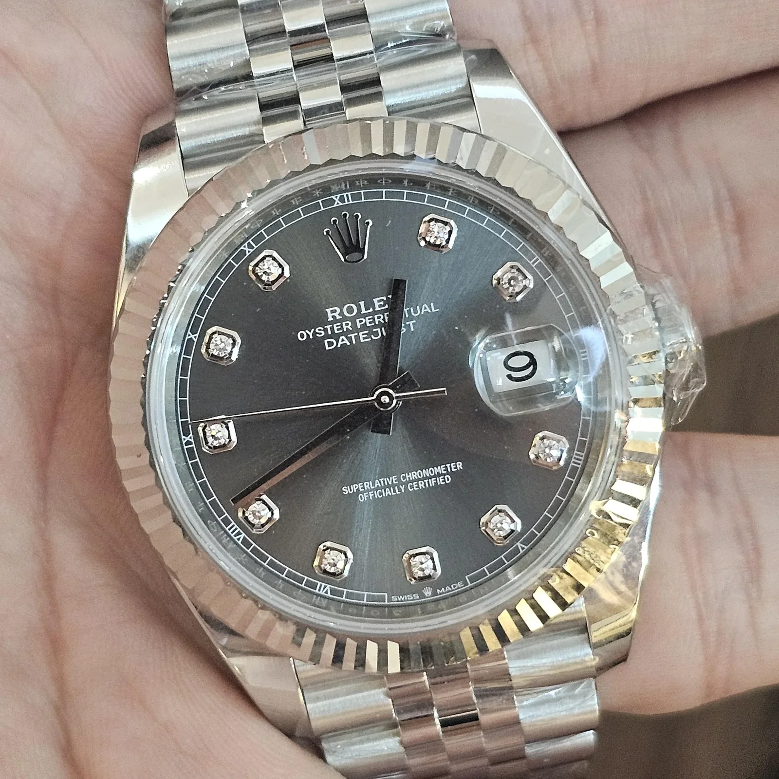 Datejust 41 Stainless Steel Fluted / Jubilee / Dark Rhodium - Diamond