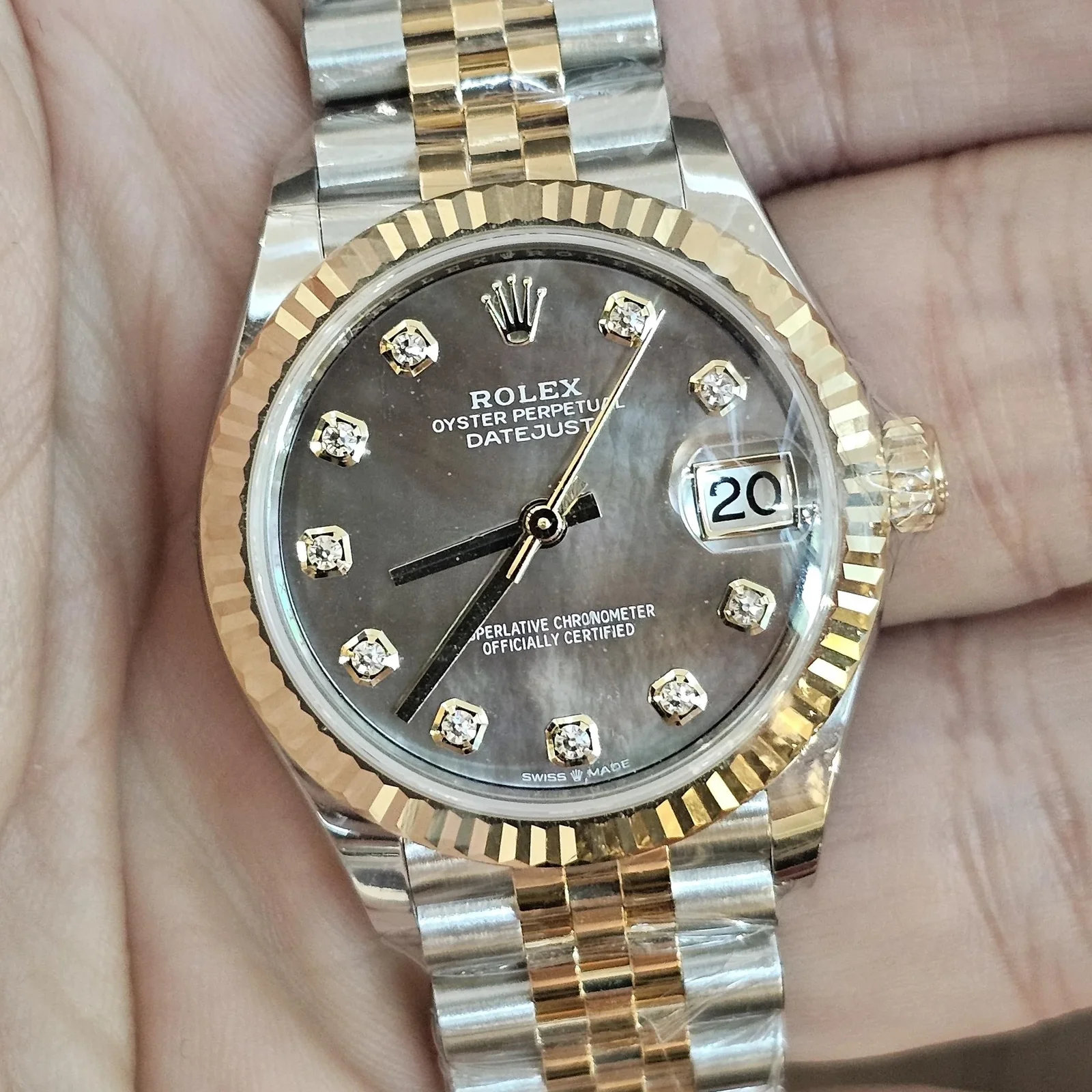 Datejust 31 Stainless Steel / Yellow Gold / Fluted / Black MOP / Jubilee