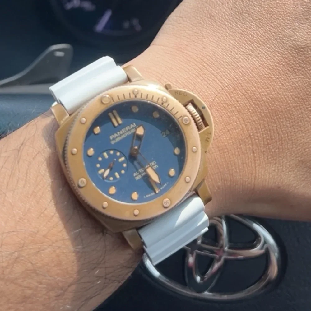 sumersible bronzo blu abisso