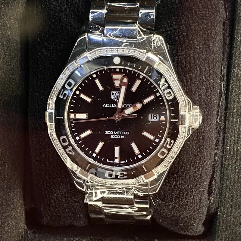 Aquaracer 300M 35 Ceramic / Diamond / Black / Bracelet