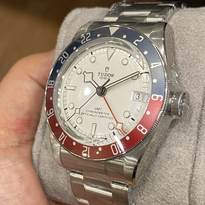 Thumb Black Bay GMT Stainless Steel / White / Bracelet