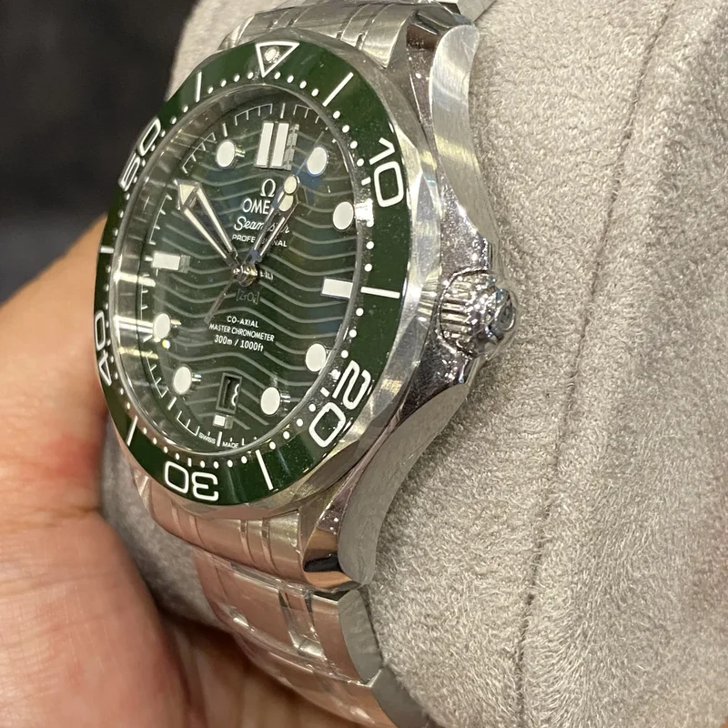 Thumb Seamaster Diver 300M Master Co-Axial 42 Stainless Steel / Green / Bracelet