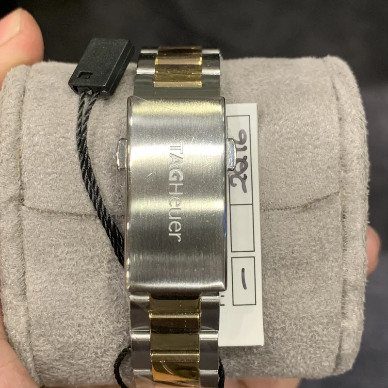 Thumb Aquaracer 300M Quartz 32 Yellow Gold / Mother of Pearl