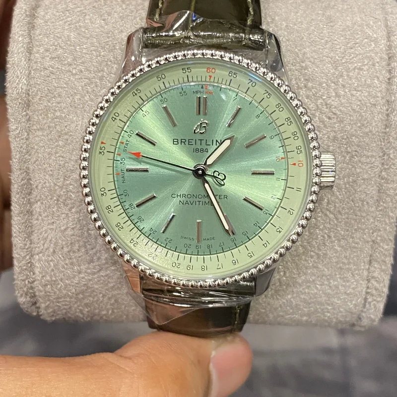 Navitimer 1 35 Automatic Stainless Steel / Mint Green / Alligator - Pin