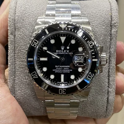 Submariner Date Stainless Steel / Black / Cerachom