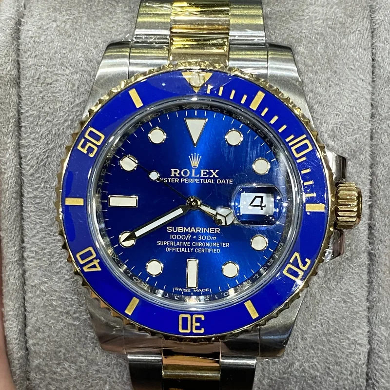 Submariner Date Rolesor / Blue / Cerachrom