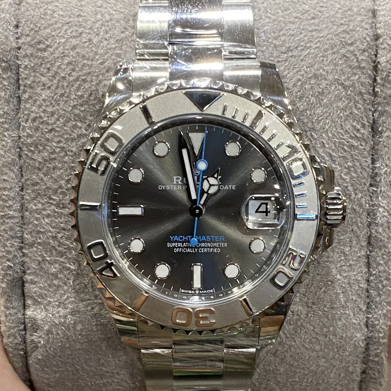 Yacht-Master 37 Rolesium / Dark Rhodium
