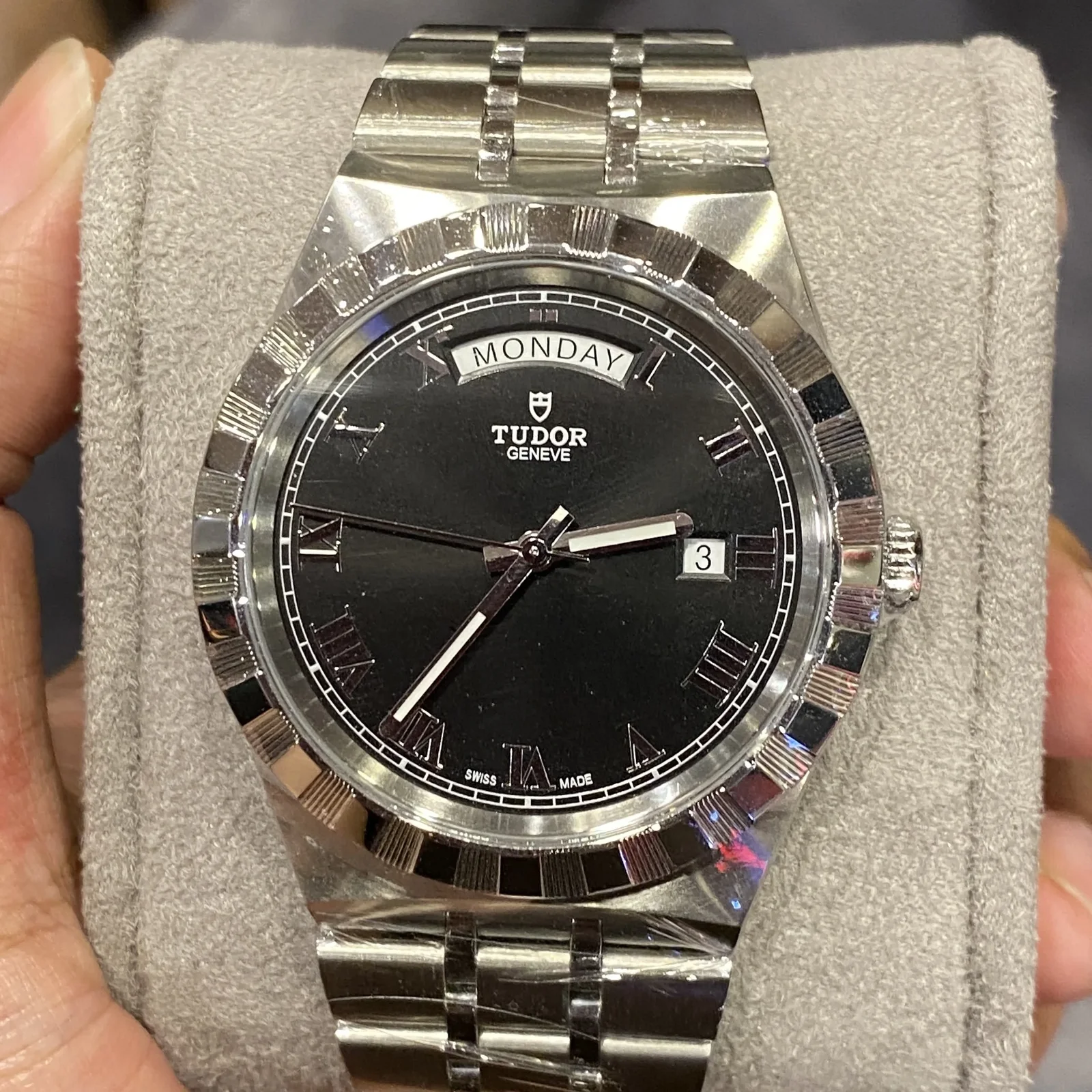 Royal Day-Date 41 Stainless Steel / Black - Roman