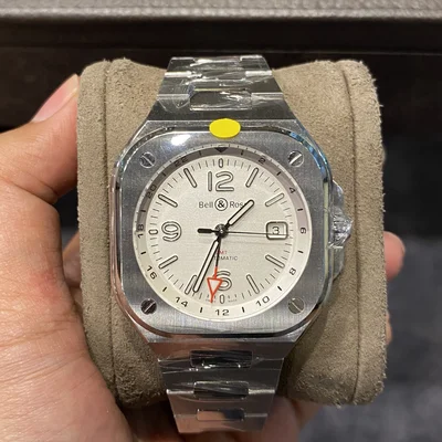 BR 05 GMT White