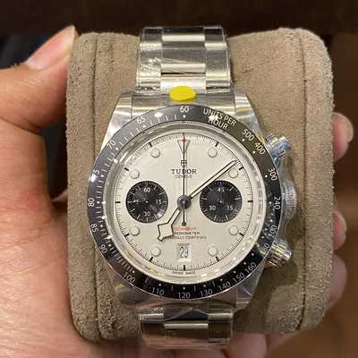 Heritage Black Bay Chronograph Panda / Bracelet