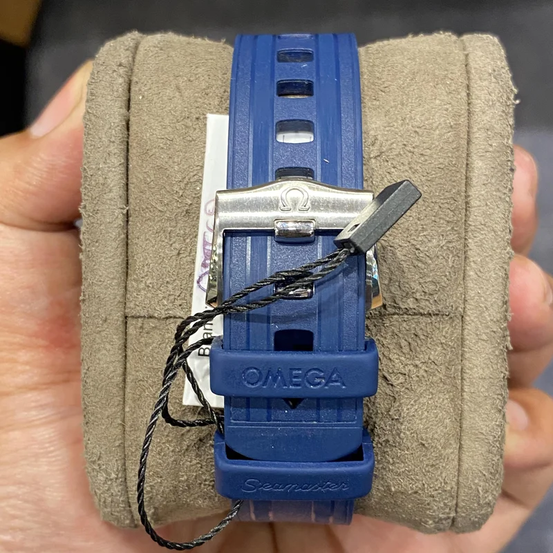 Thumb Seamaster Diver 300M Master Co-Axial 42 Stainless Steel / Grey /  Rubber