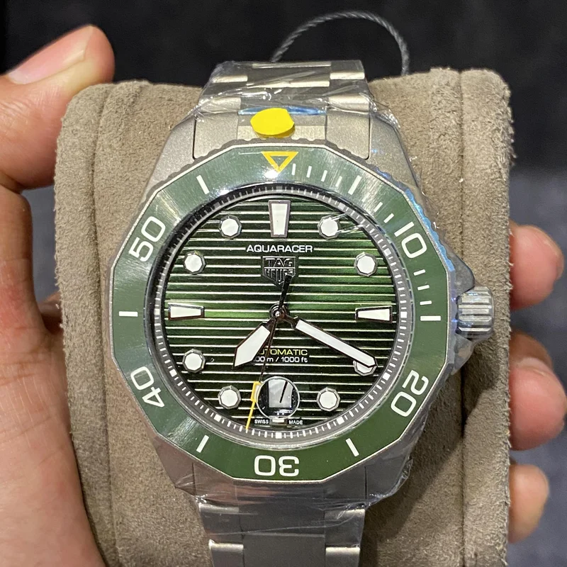 Aquaracer Professional 300 43 Titanium / Green