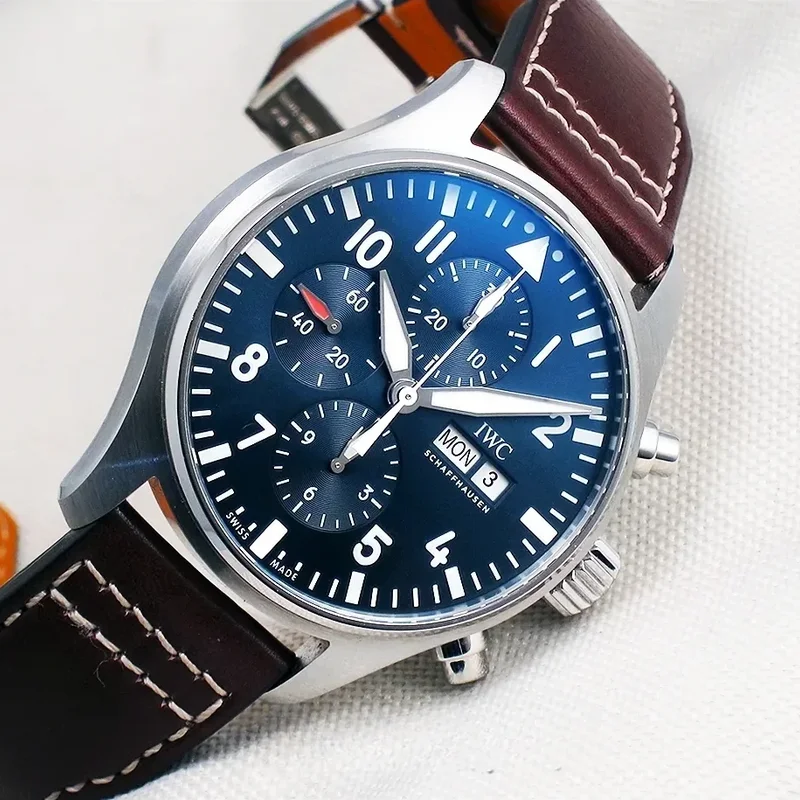 Pilot's Watch Chronograph Stainless Steel / Le Petit Prince