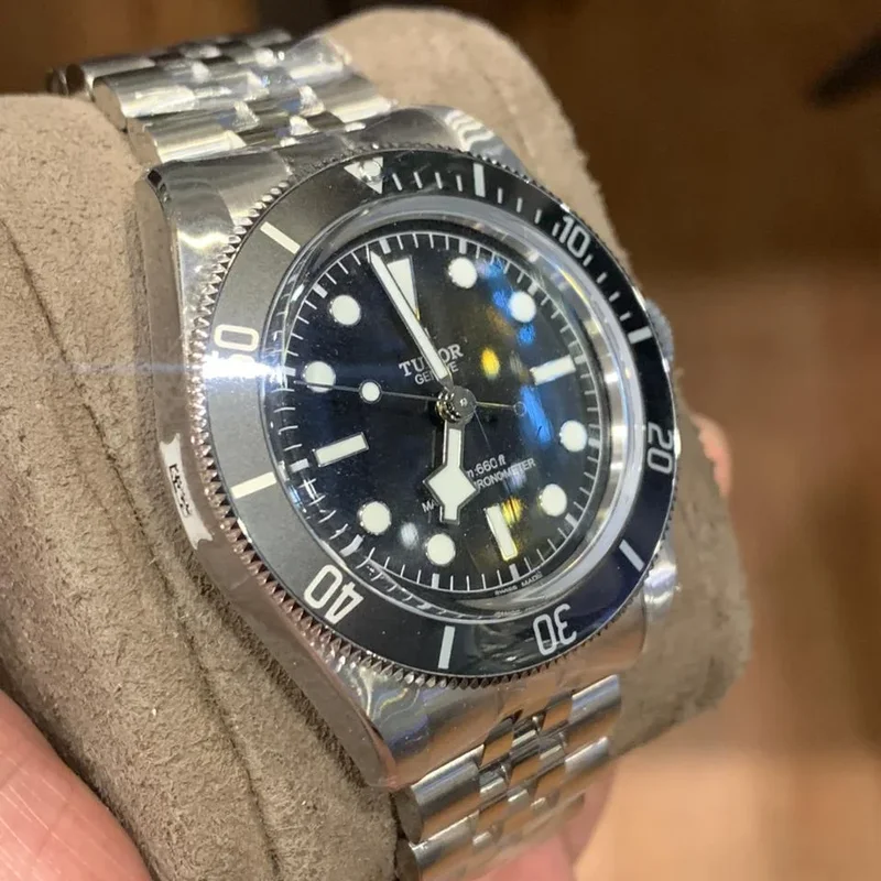 Thumb Black Bay Master Chronometer Stainless Steel / Black / Jubilee