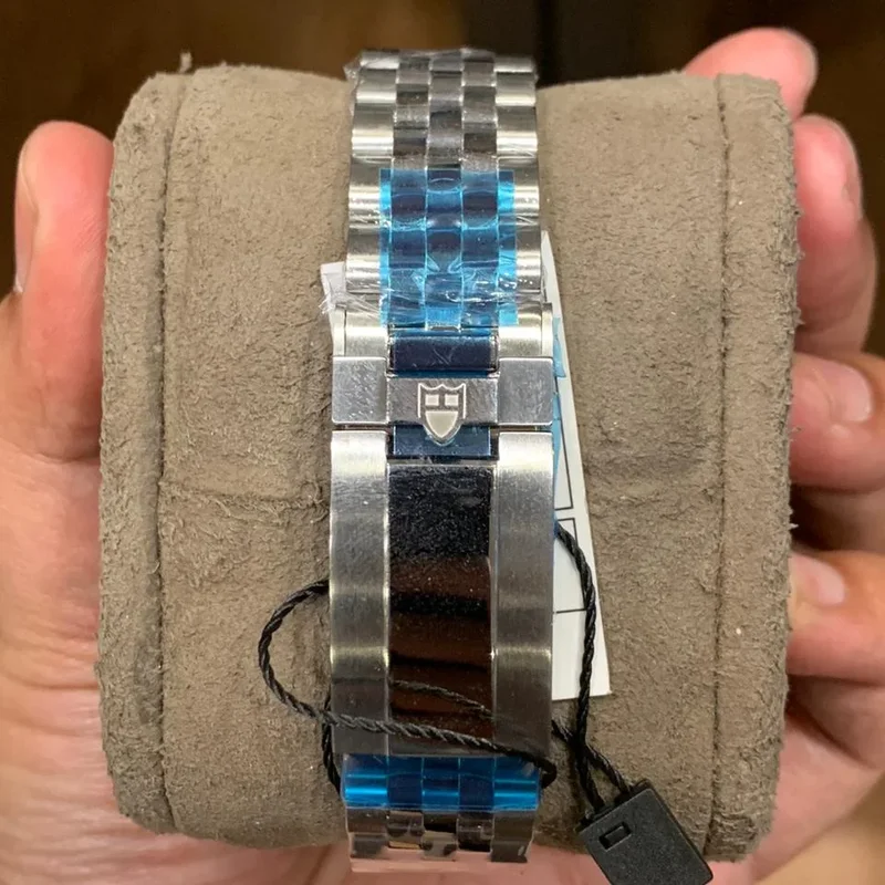 Thumb Black Bay Master Chronometer Stainless Steel / Black / Jubilee