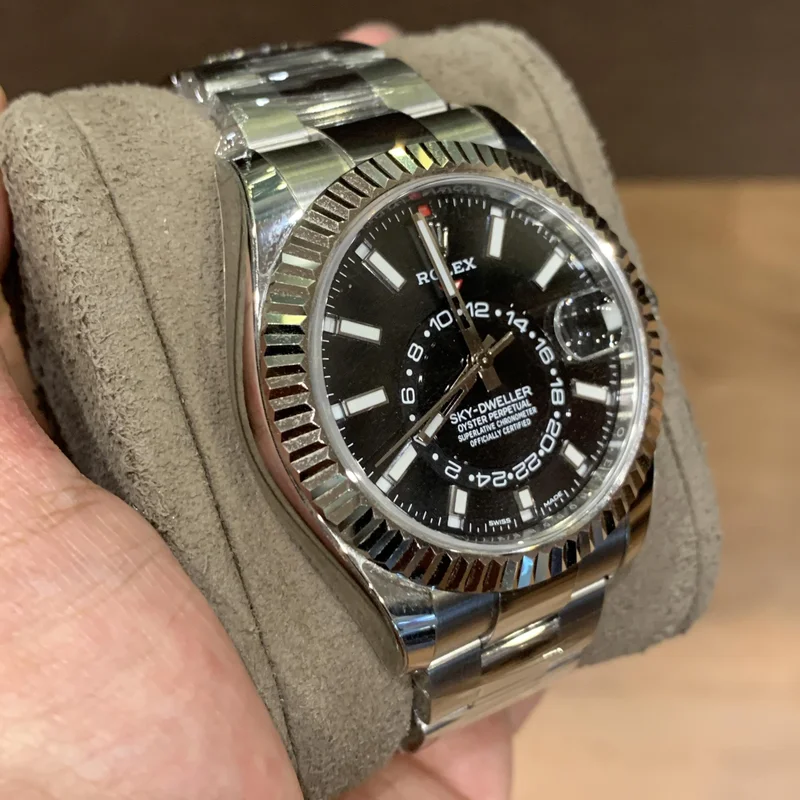 Thumb Sky-Dweller Stainless Steel / White Gold / Black