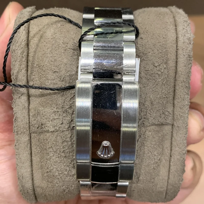 Thumb Sky-Dweller Stainless Steel / White Gold / Black