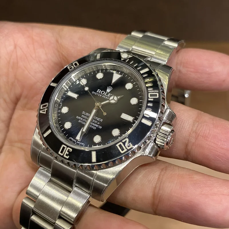Thumb Submariner No-Date / Stainless Steel / Black / Cerachrom