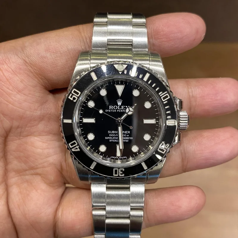 Submariner No-Date / Stainless Steel / Black / Cerachrom