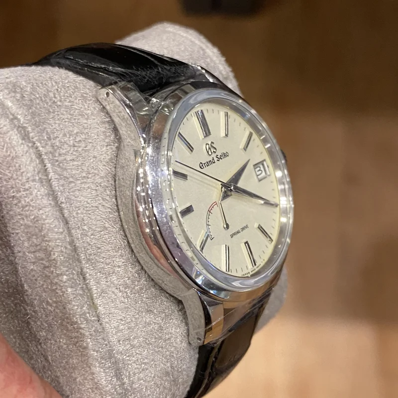 Thumb Spring Drive Stainless Steel / White / Strap