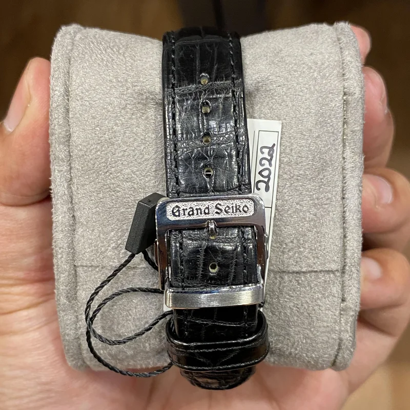 Thumb Spring Drive Stainless Steel / White / Strap