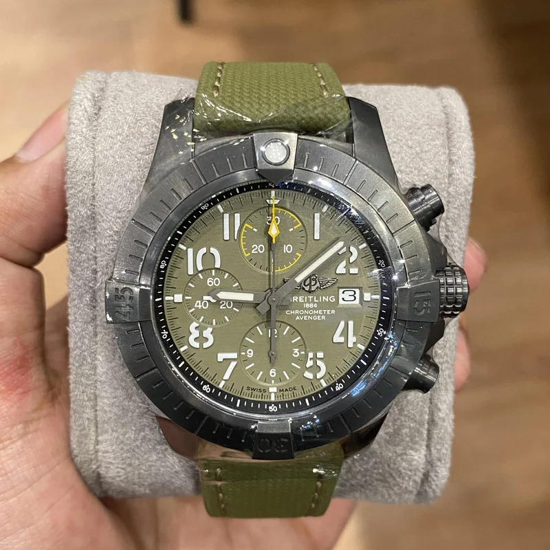 Avenger Chronograph 45 Night Mission / Green / Military / Pin