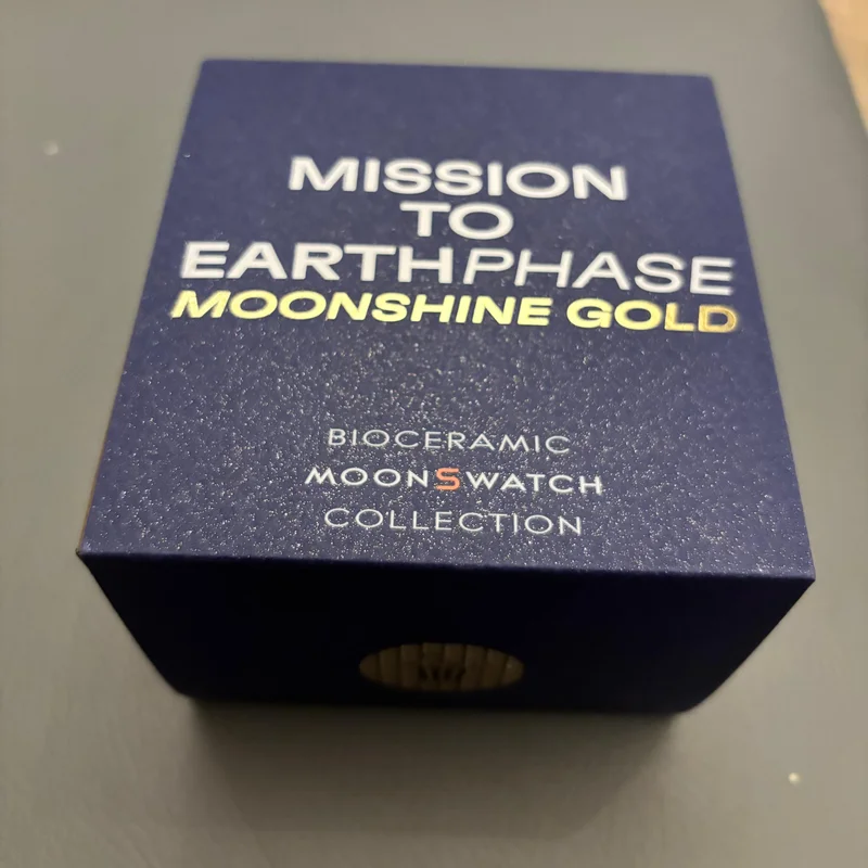 Thumb Omega x Swatch Moonshine Gold limited edition