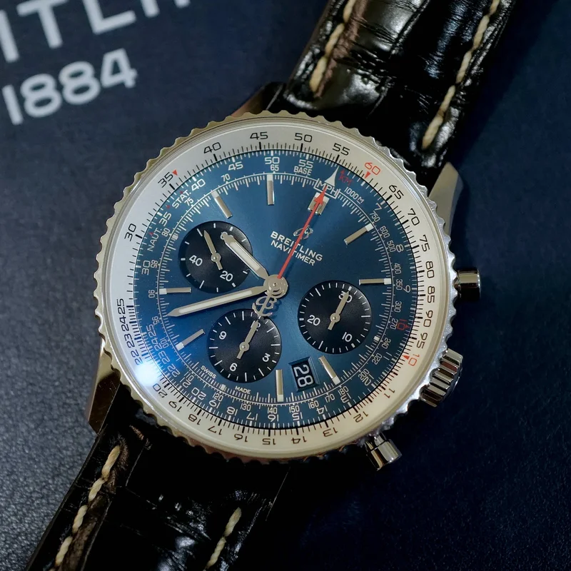 Navitimer 1 B01 Chronograph 43 Stainless Steel / Blue / Croco / Pin