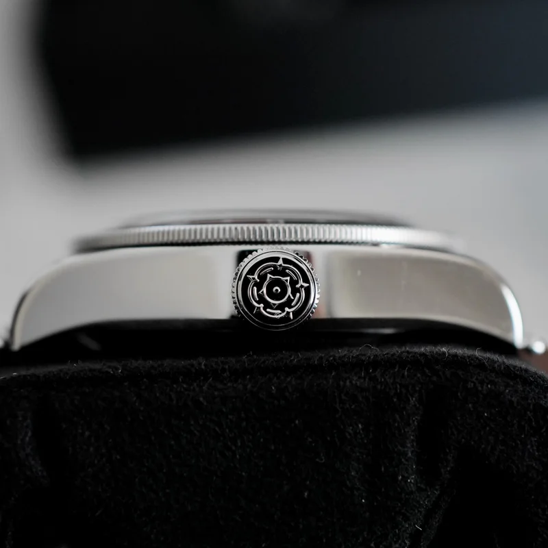 Thumb Black Bay GMT Stainless Steel / Black / Pepsi / Bracelet
