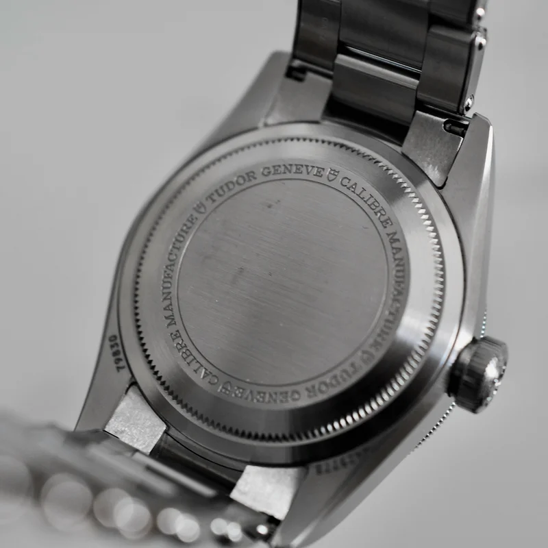 Thumb Black Bay GMT Stainless Steel / Black / Pepsi / Bracelet