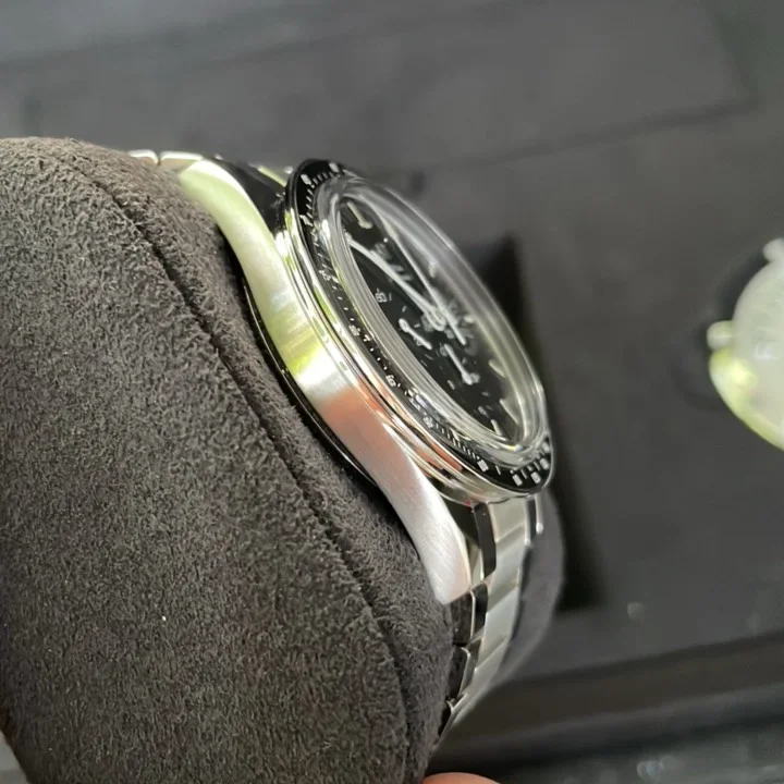 Thumb Speedmaster Moonwatch 39.7 321