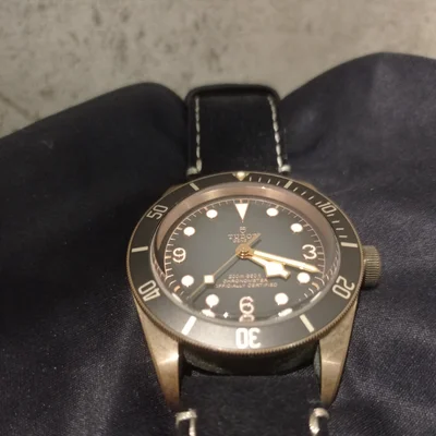 Heritage Black Bay Bronze / Slate / Leather