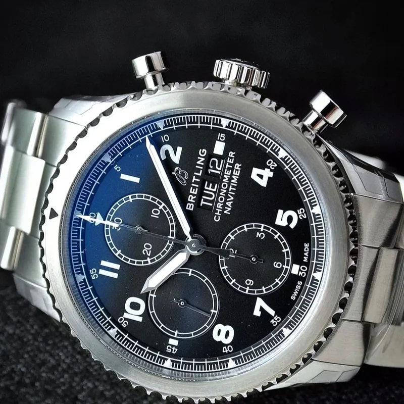 Thumb Aviator 8 Chronograph 43 Stainless Steel / Black / Bracelet