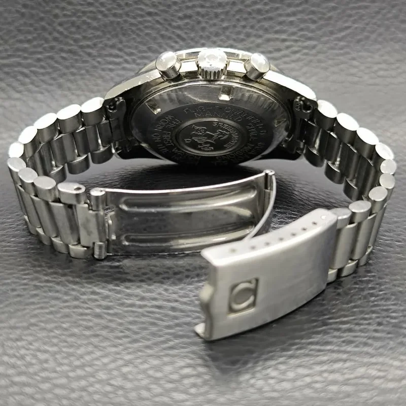 Thumb Speedmaster Professional Moonwatch