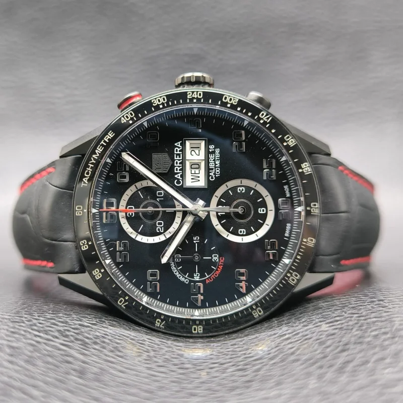 Carrera Calibre 16 Day-Date 43 Titanium PVD / Black / Alligator