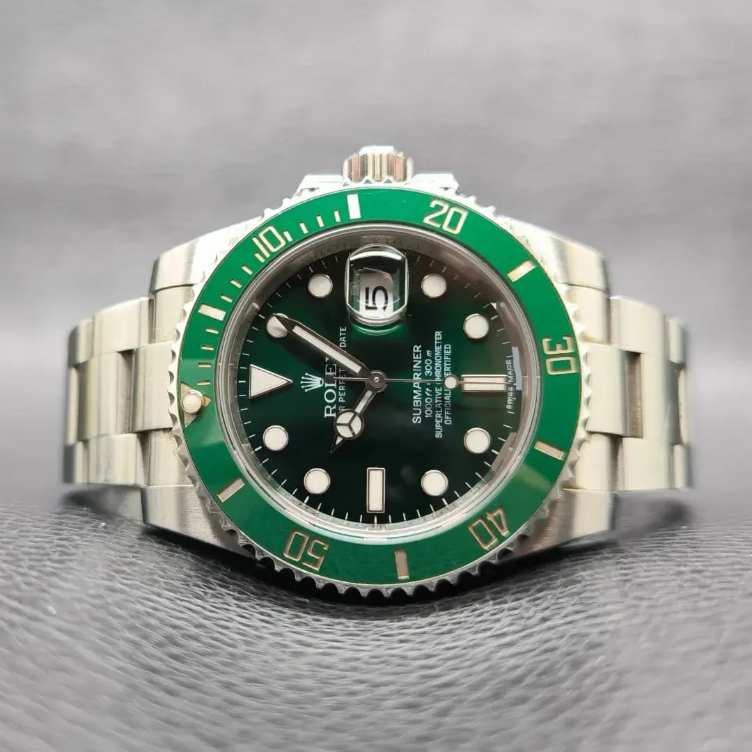 Submariner Date Stainless Steel / Green / Cerachom