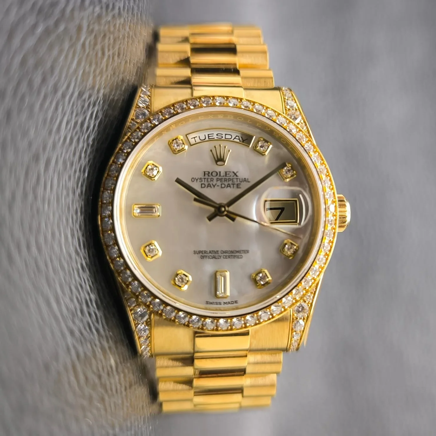 Day-Date 36 Yellow Gold Diamonds / President / MOP