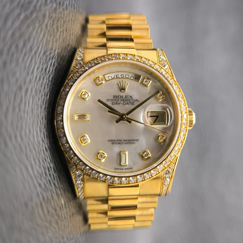 Day-Date 36 Yellow Gold Diamonds / President / MOP
