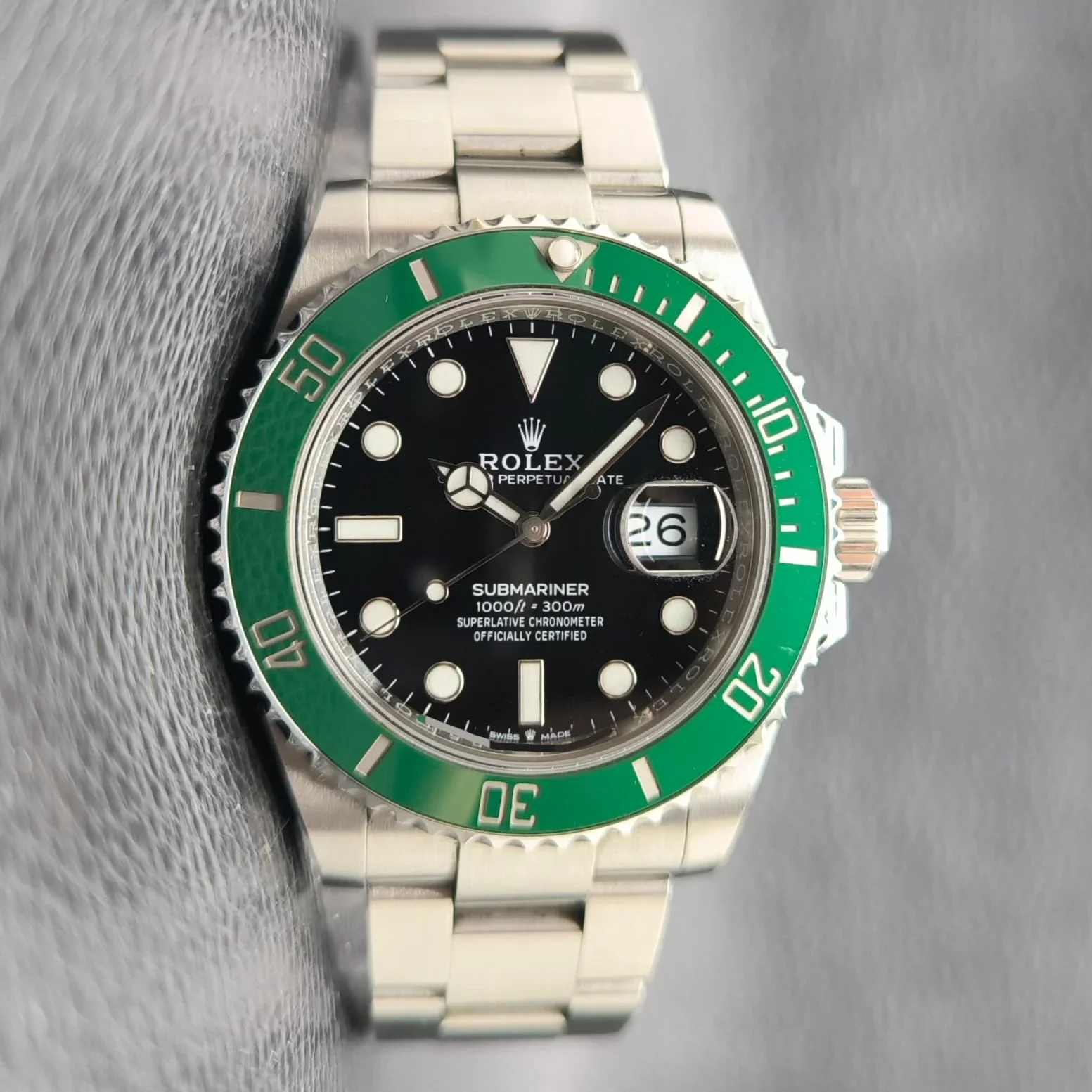 Submariner Date 41 Stainless Steel / Black / Green Cerachrom