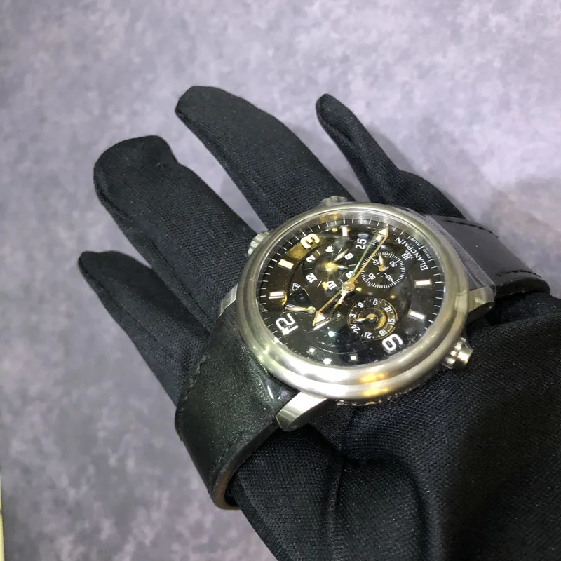 Thumb Léman Réveil GMT Stainless Steel / Black / Alligator