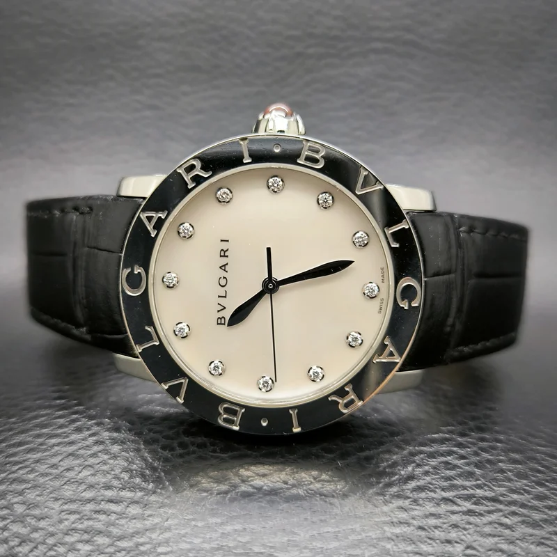 Thumb Automatic MOP Diamond Dial / Leather