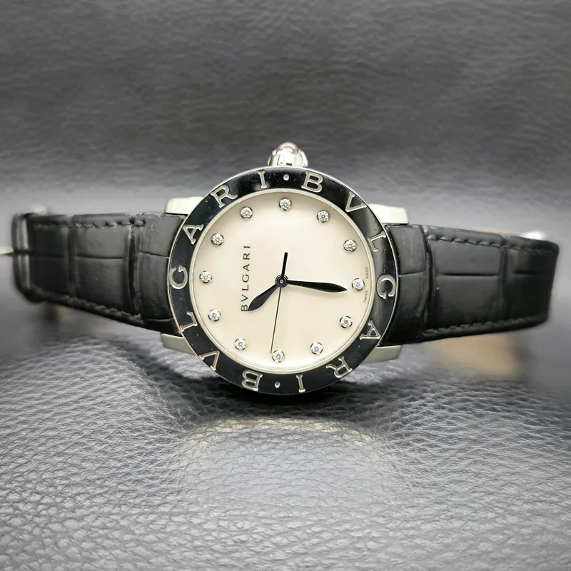 Thumb Automatic MOP Diamond Dial / Leather