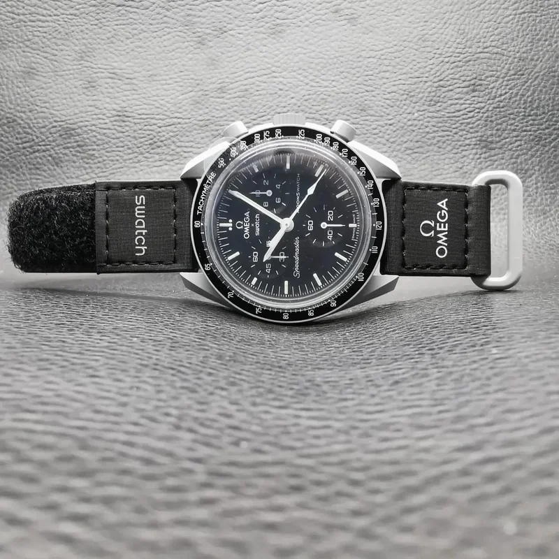 Thumb MoonSwatch Mission to the Moon