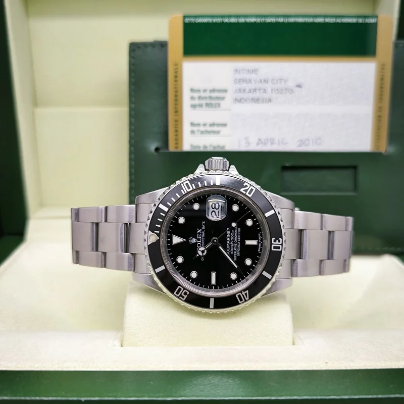 Thumb Submariner Date 16610 SuperLuminova