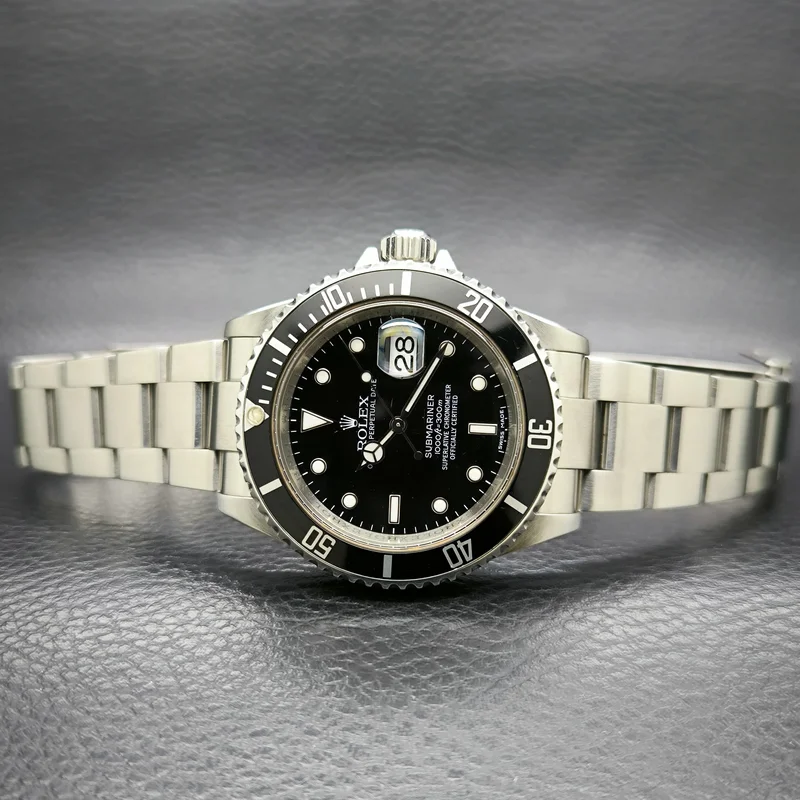 Thumb Submariner Date 16610 SuperLuminova