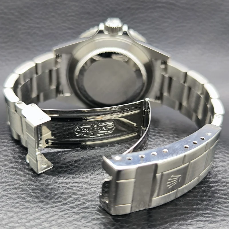 Thumb Submariner Date 16610 LV Mark 1