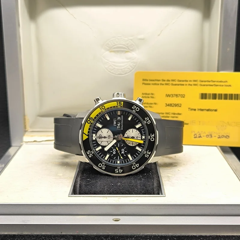 Thumb Aquatimer Chronograph Stainless Steel / Black / Rubber